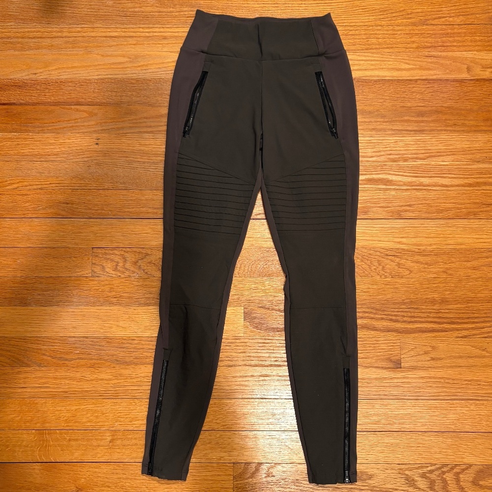 Athleta Headlands Hybrid Motto Tight